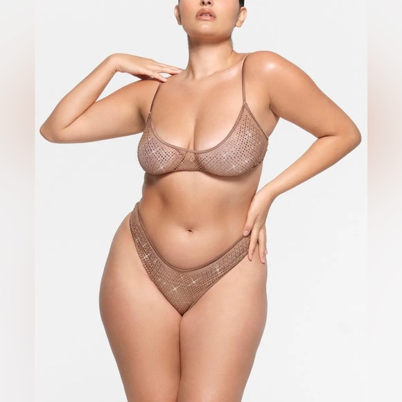 Skims X Swarovski Stretch Net Skimpy Scoop Bralette & Dipped Thong Set NWT RARE - Picture 7 of 7